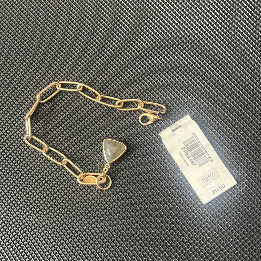 Express nwt paper clip bracelet gold with grey stone